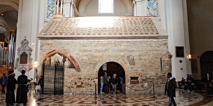 Mộ Thánh Phanxicô Assisi
