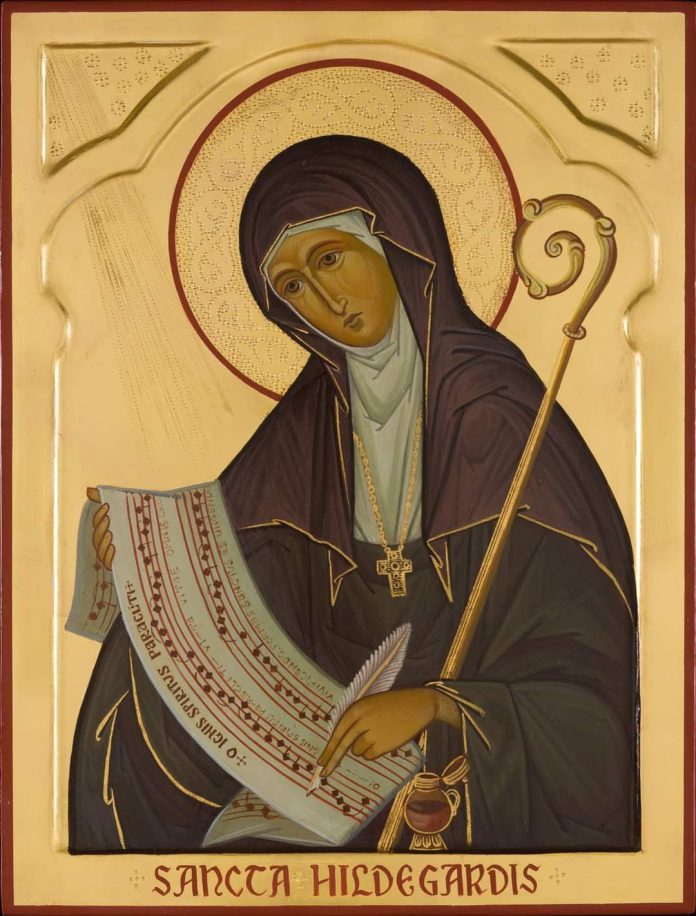 Hildegard von Bingen được phong Tiến sĩ Hội Thánh (Doctor of the Church) từ khi nào?