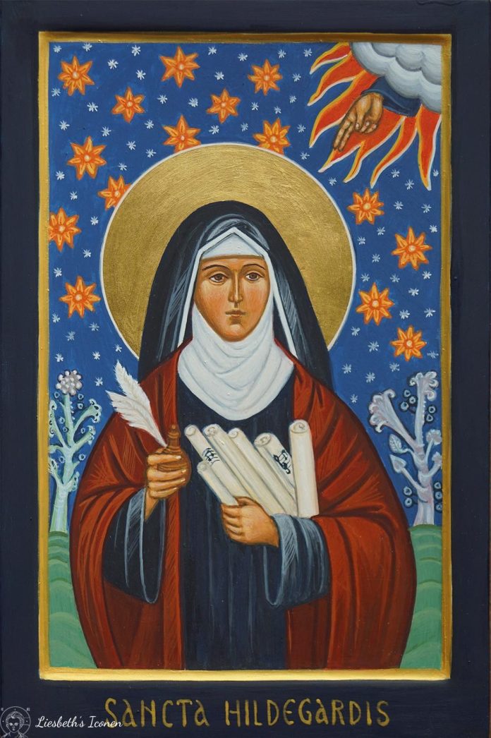 Những tác phẩm nổi bật của Hildegard von Bingen là gì?